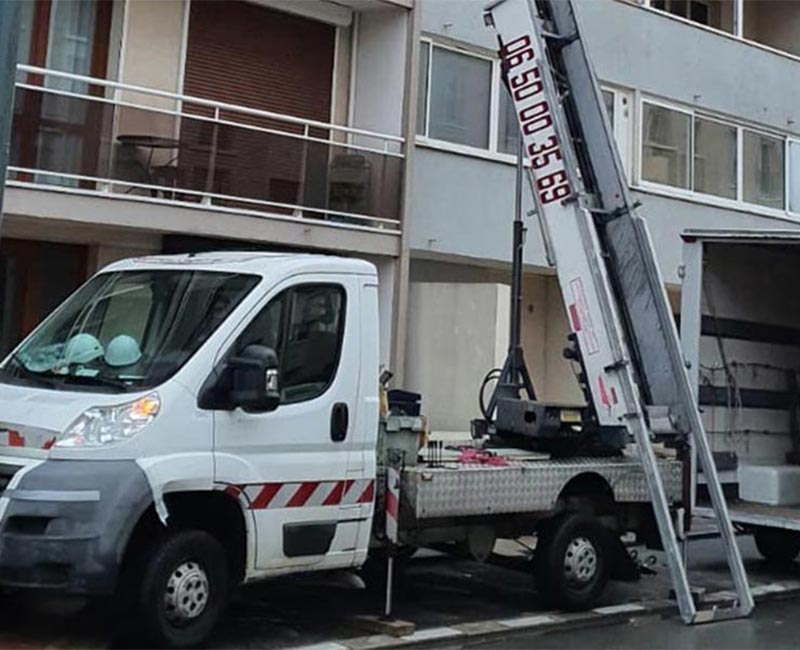 Location monte-meubles